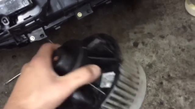 Очистка и смазка моторчика печки смотреть онлайн