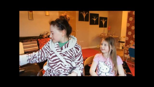 Cotton Ball Challenge by Hayleigh and Daisy | With Bloopers смотреть онлайн