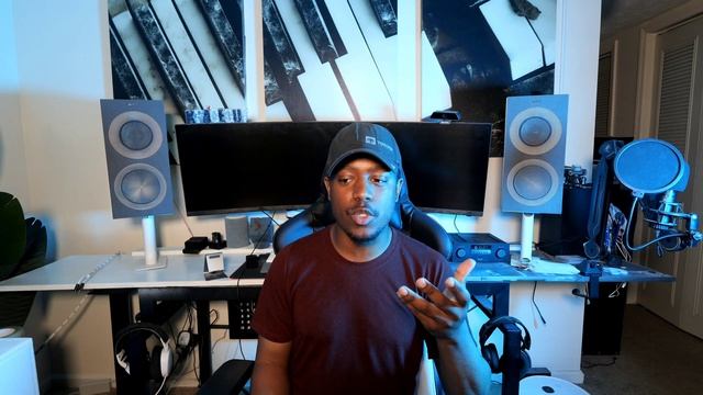 KEF R3s Paired With the SVS Pro Soundbase смотреть онлайн