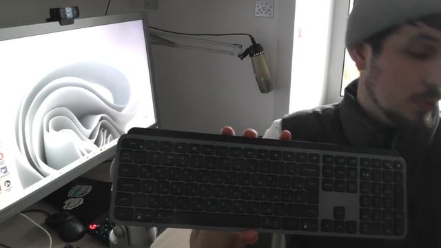Минусы беспроводной клавиатуры Logitech MX Keys за 10000 рублей смотреть онлайн