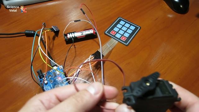 Как сделать кодовый замок на Arduino смотреть онлайн