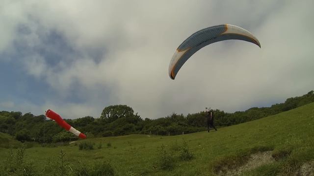 Paraglider Control: Strong Wind Launching (Simple Depower) смотреть онлайн
