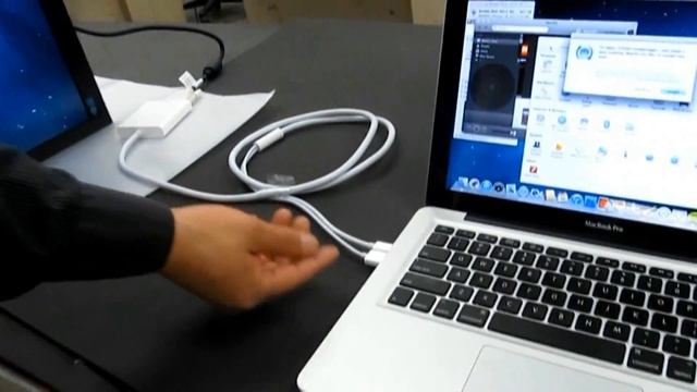 SyncMaster SA850 and Mini DisplayPort to Dual-Link DVI Adapter test to MAC NoteBook смотреть онлайн