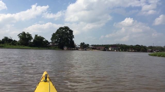 КАЯКИНГ УП река А на Суматре, Индонезия - река Кампар - эп# 101 смотреть онлайн