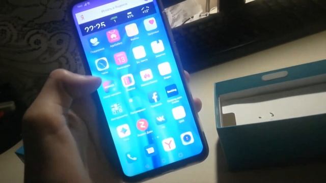 Honor 10i отличный смартфон с большой памятью смотреть онлайн