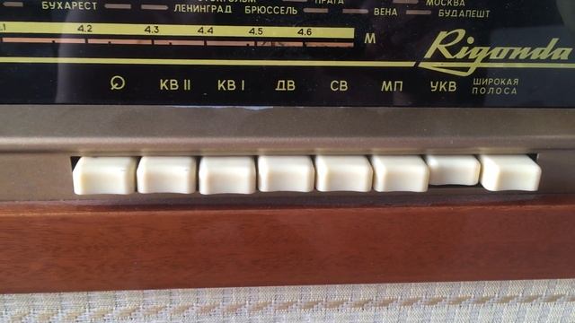 Радиола Ригонда с Bluetooth и полным !!! FM дипазоном. смотреть онлайн