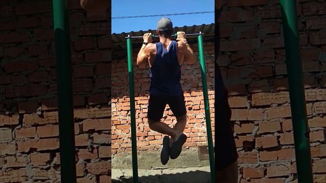 Крутящийся турник на расширителях Xgrip 57mm Подтягивания - 16раз смотреть онлайн