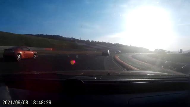 Trackday - Mercedes CLK 230 and 430 on Autodrom MOST смотреть онлайн