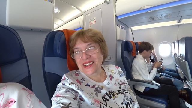 ВЛОГ Странное начало дня ? / Перелёт в Черногорию / В самолете 7 октября 2018 г. смотреть онлайн