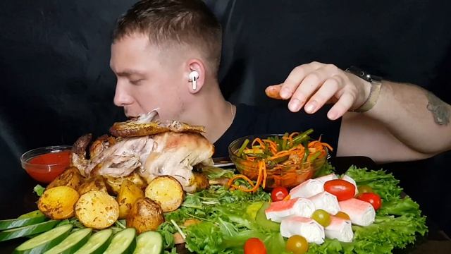 MUKBANG /Курочка ne Гриль /Картошечка в духовке /Крабовые палочки /Где хотел бы жить? #обжор #куриц смотреть онлайн