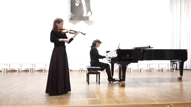 Ж Масснэ Размышление Ф Рис Непрерывное движение М Брух Концерт 1 часть Исп Маргарита Акти смотреть онлайн