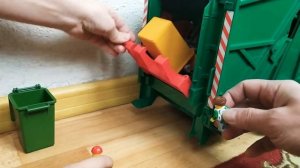 Мусоровоз  bruder