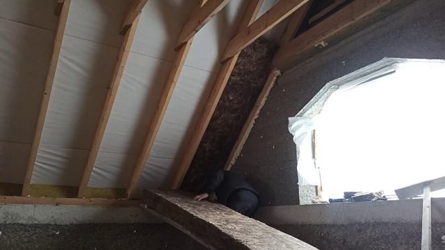 Утепление мансарды рулонным Кнауф. Экспериментирую. смотреть онлайн