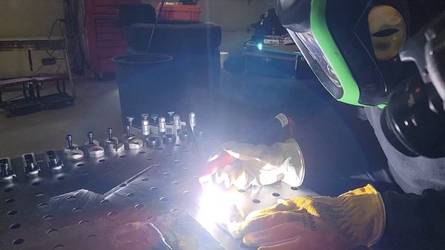 LEARNING TO TIG WELD WITH PETER ZILA OF HTP WELDERS! INVERTIG 251 AC/DC