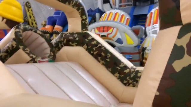 Парк батутов в Анталии // Jumping on trampolines // Что нашла Элиф??? смотреть онлайн