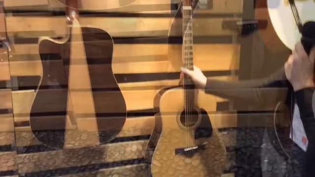 Winter NAMM 2014 Ibanez AW535 and AW535CE Artwood series acoustic guitars смотреть онлайн