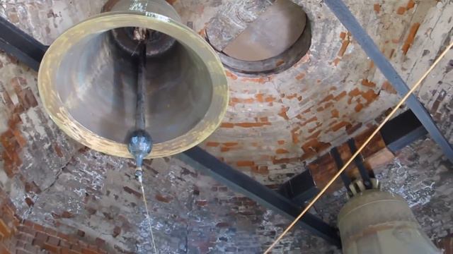 Чердынь. На колокольне собора Воскресения Христова смотреть онлайн