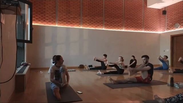 Хатха йога в прямом эфире | Йога центр Прана смотреть онлайн