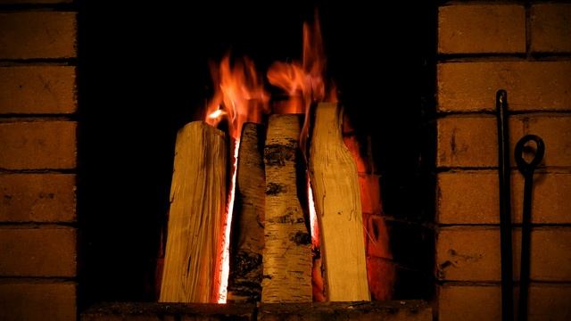 Залипательное видео 4K.Камин и треск дров. Тест. Panasonic GH5S смотреть онлайн