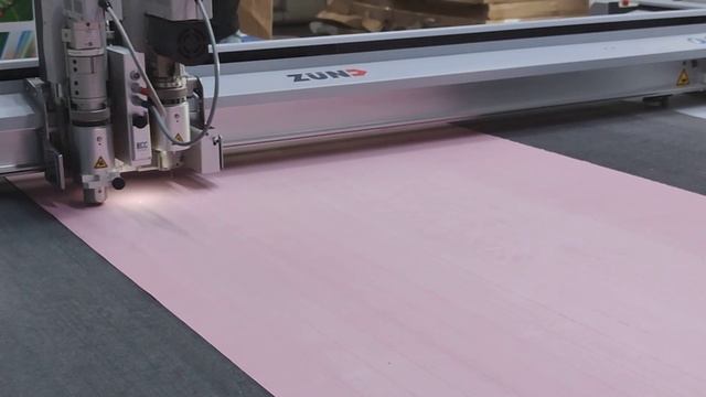 Плоттерная резка латексного полотна в рулоне смотреть онлайн
