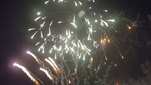 Мирный Якутия Новый год 2022. Салют. смотреть онлайн