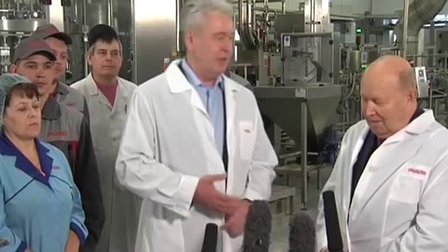 Запуск линии по производству натуральных отечественных соков на комбинате «Очаково» смотреть онлайн