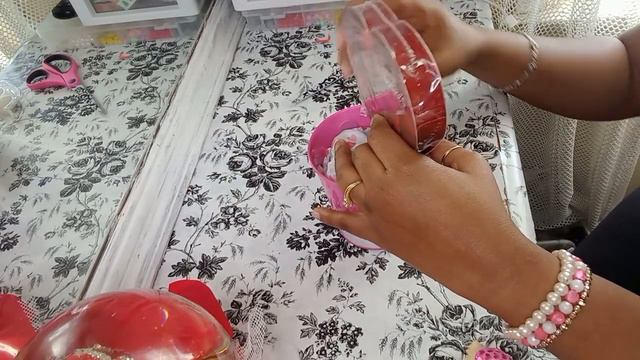 Two Quick And Easy Last Minute DIY Valentines Day Gift Basket Ideas смотреть онлайн