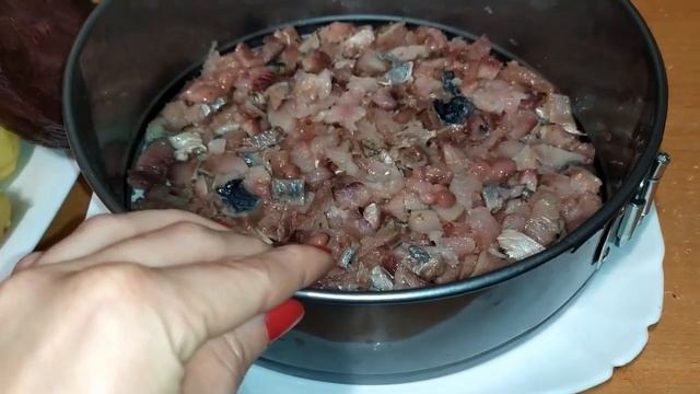 СЕЛЕДКА ПОД ШУБОЙ - пошаговый рецепт салата смотреть онлайн