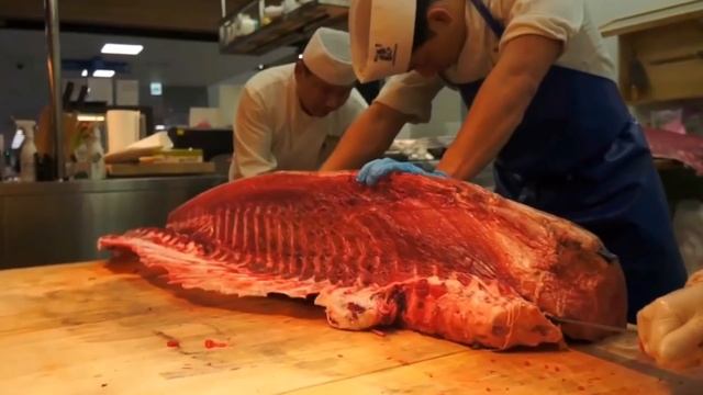 Уличная Еда В Корее-Разделка Крупного 200КГ(Тунца). смотреть онлайн