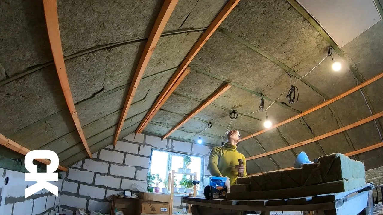 Легендарное перекрестное утепление крыши в 5 см / Серия 128 смотреть онлайн