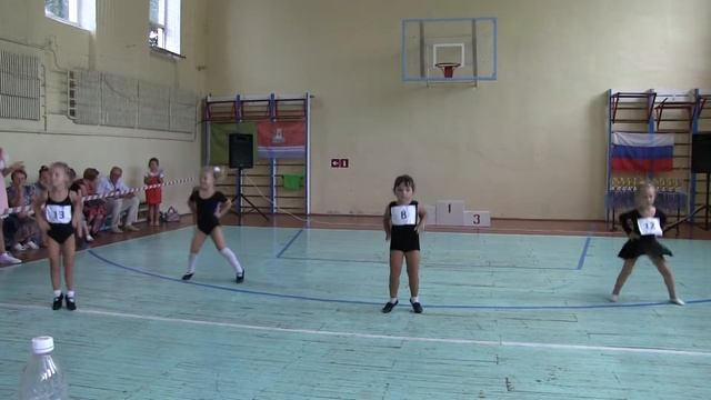 Рок-н-ролл в Феодосии: Е класс соло младшие финал смотреть онлайн