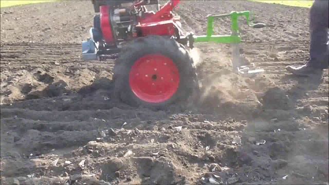 02 - Тестирование самодельной БОРОНЫ для мотоблока. Testing of self-made BORONA for motoblock смотреть онлайн