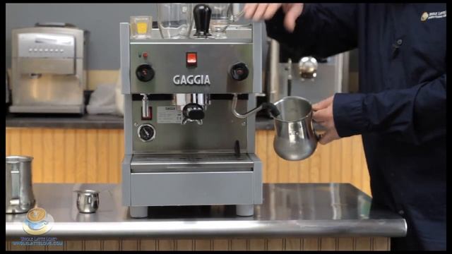 How To Make A Cappuccino Or Latte - Steaming and Frothing Milk смотреть онлайн