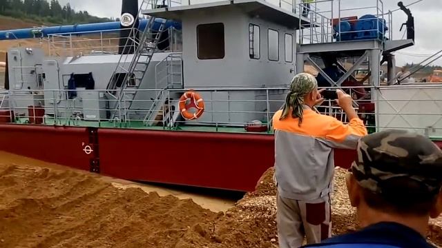 Cпуск дизельного земснаряда 1600-45 проект Ц480М смотреть онлайн