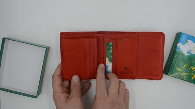 Marco Coverna Компактный женский кошелек-портмоне на магнитах красного цвета смотреть онлайн
