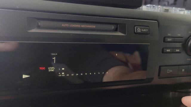 Sony Disc Error message on MDS-JE700 смотреть онлайн