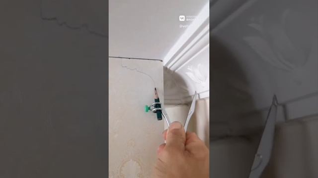 Как обрезать гипсокартон по рельефному потолку? смотреть онлайн