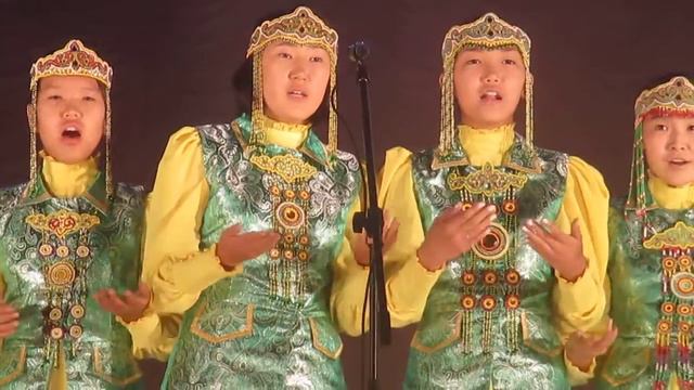 Вокальный ансамбль Покровской ДШИ. Якутия. 4 сентября 2015 смотреть онлайн