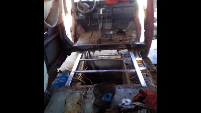 Замена центральной части днища Фольксваген Т4 смотреть онлайн