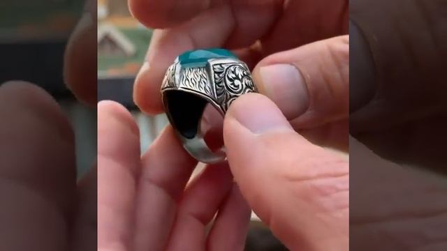 Большой перстень с камнем зеленого цвета турмалин параиба смотреть онлайн