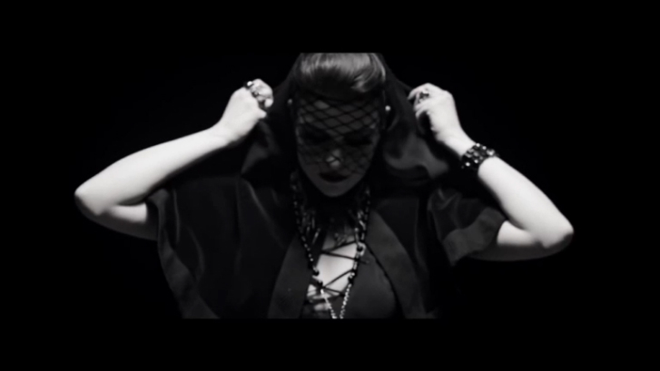 Thousand Foot Krutch- War of Change (Official Music Video) смотреть онлайн