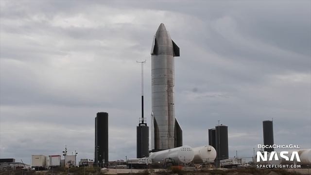 SpaceX Boca Chica - Starship SN8 aft work, SN9 patiently waits her turn смотреть онлайн
