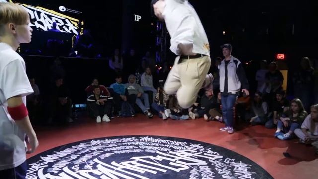1/4 Top Foot Duo | City on the Bomb school vs Ramiboy & Sances | Круги наСуре 8 смотреть онлайн