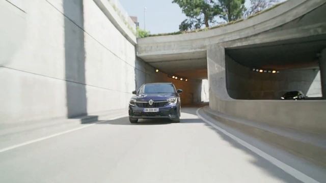 2024 Renault Espace E-Tech Hybrid (Esprit Alpine) смотреть онлайн