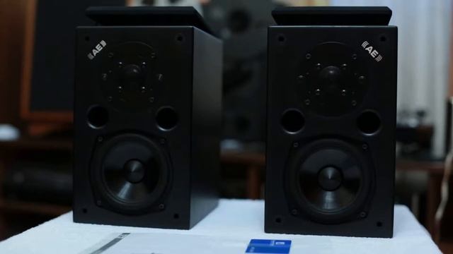 Acoustic Energy AE1 Classic смотреть онлайн