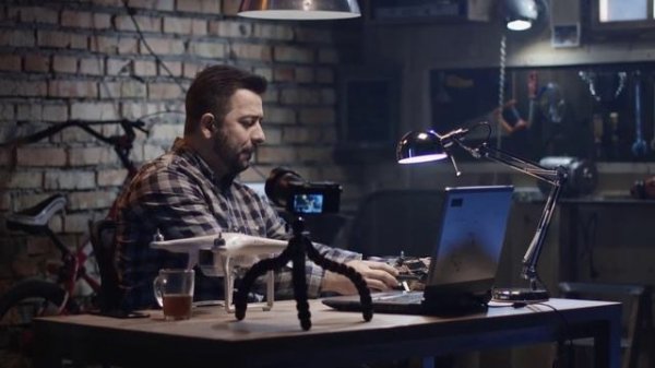 Human like American male Ai Voice over - text to speech