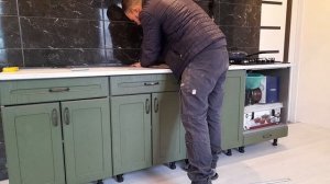 УСТАНОВКА мебельного уголка на столешницу.