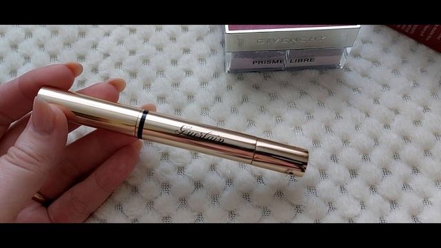 РАСПАКОВКА ПОКУПОК в ЛЕТУАЛЬ и ИЛЬ ДЕ БОТЭ Корректор от GUERLAIN и Пудра лимитка от GIVENCHY смотреть онлайн