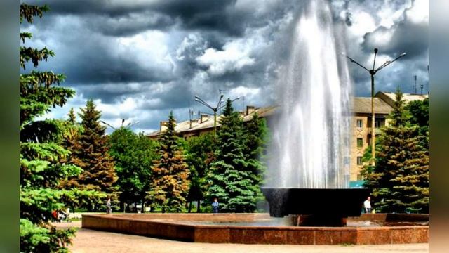 Онлайн-выставка рисунков "Мы живем семьей единой!", посвященная Дню Народного Единства смотреть онлайн