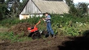 Мотоблок Салют на гусеницах